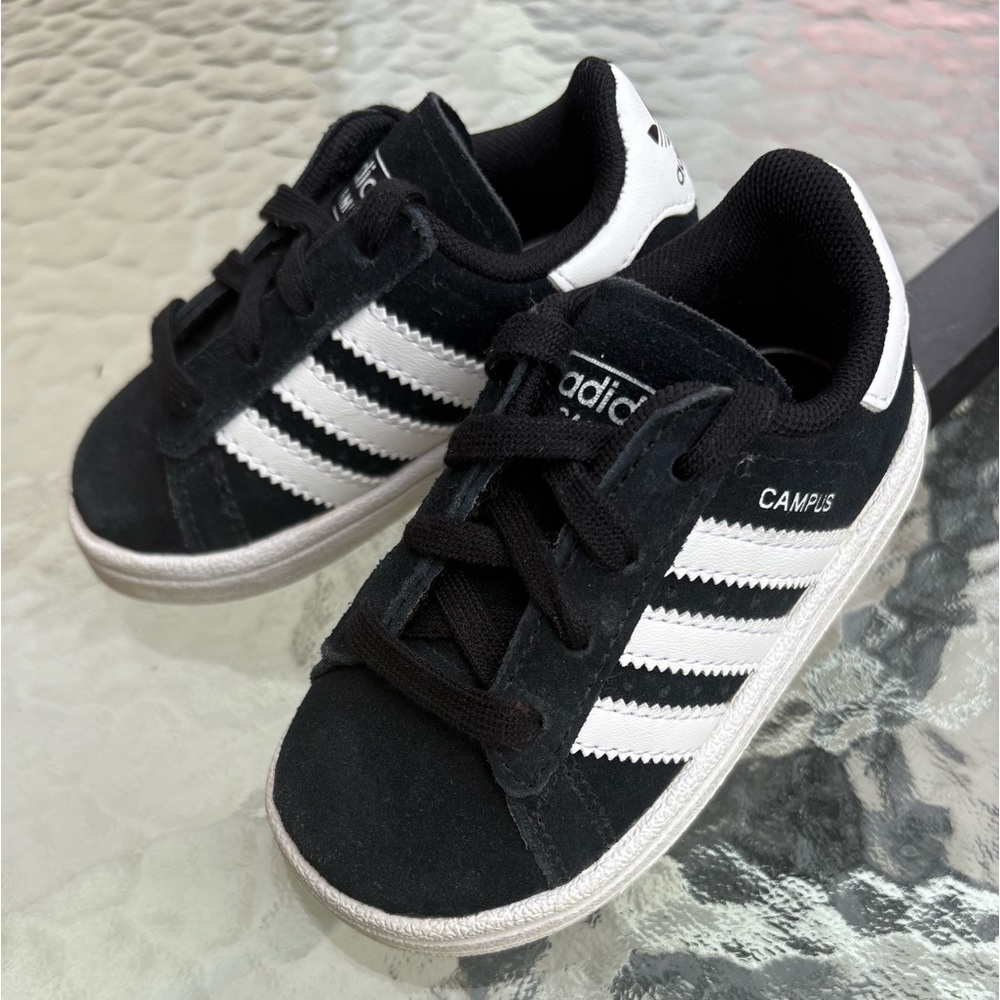 NWOT Adidas Kids Campus 00 Black and White Sneakers (5K)